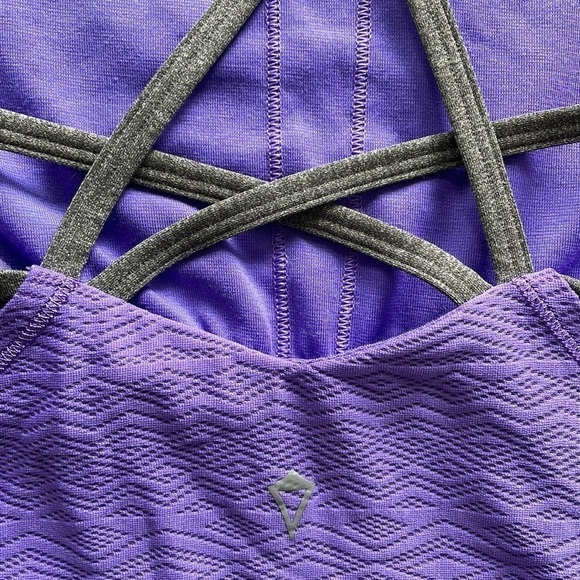 🆕SzM Ivivva purple and grey tank EUC. Read measurements please - Picture 3 of 5